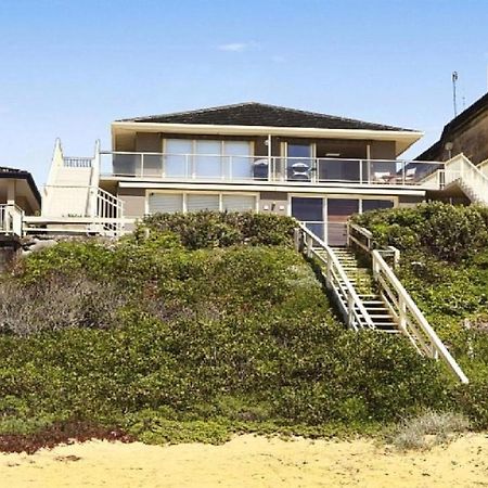 On The Beach #13 Beachfront, Ocean Views Accom Holidays Wamberal Exterior foto